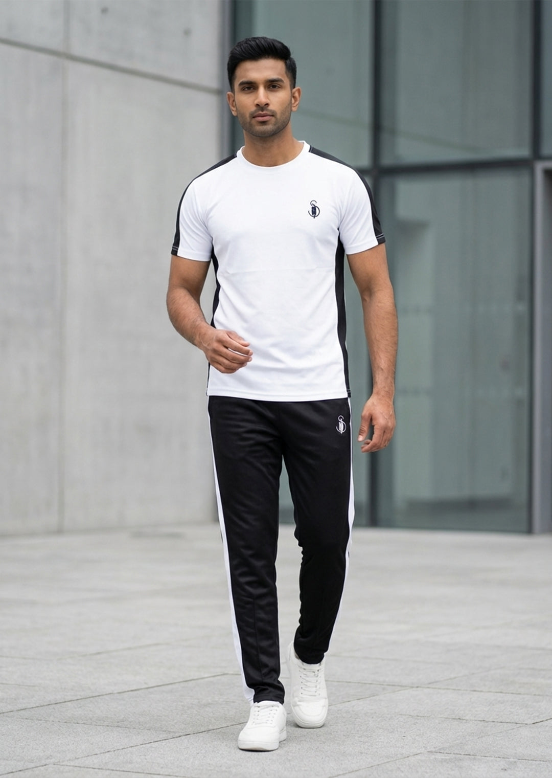 Soliches – Premium White Athletic Outfit – Modern Comfort Wear
